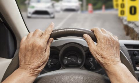 100-годишна италианка поднови шофьорската си книжка - 1