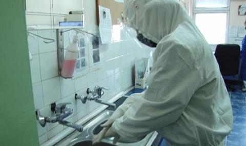 Болници продължават да изискват PCR тест при прием - 1