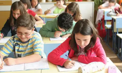 Уроците за матурите в 7 клас поскъпнаха с 10%