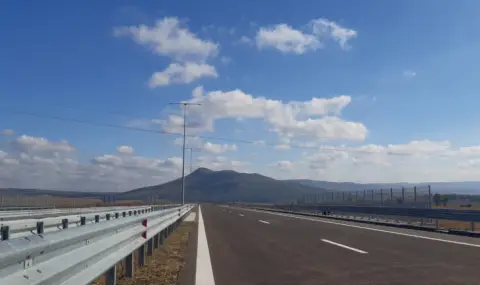 Ограничават движението в 8-километров участък от магистрала "Хемус" днес - 1
