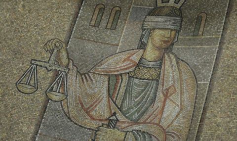 Прокуратурата се самосезира заради незаконен басейн - 1