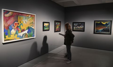 Продадоха на търг картина на Кандински за близо 42 млн. евро - 1