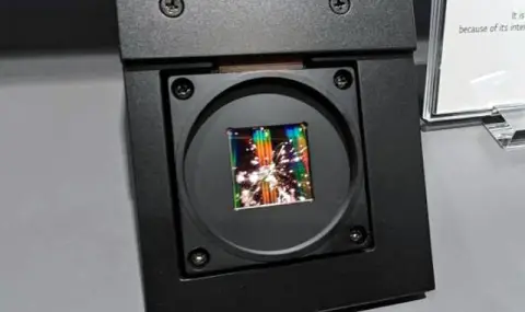 LG показа micro-OLED дисплей с рекордна плътност на пикселите от 4175 ppi (ВИДЕО) - 1