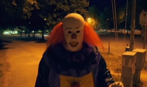 US полицията: Не се обличайте като клоуни, опасно е! - 1