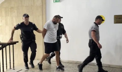 Бургаският окръжен съд остави в ареста шофьора, обвинен за трафик на над 300 килограма наркотици - 1