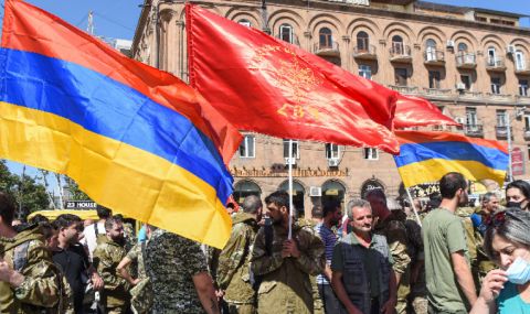 Протести в Ереван срещу отстъпки пред Баку за Нагорни Карабах - 1