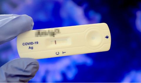 Гърция въвежда задължителен PCR за всички пристигащи - 1