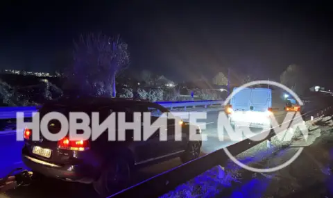 Катастрофа в Казанлък: Бус блъсна и уби пешеходец  - 1