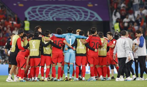 Португалия пусна пресметливо Южна Корея към 1/8-финалите на световното - 1