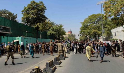  "Ислямска държава" пое отговорност за атаката срещу посолството на Пакистан в Кабул - 1