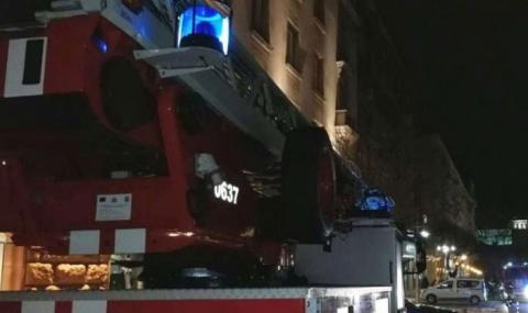 Евакуираха гостите на хотел във Велинград заради пожар - 1