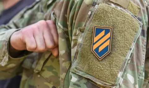 Служители на посолството на САЩ в Украйна обявиха, че бойците от "Азов" могат да използват американско оръжие - 1