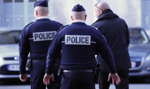 Тревога за бомба в центъра на Париж - 1