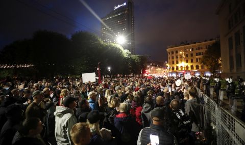 В Латвия протестират срещу задължителната ваксинация - 1