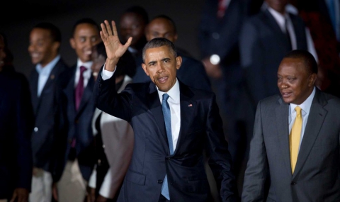 Барак Обама кацна в Кения - Видео - 1