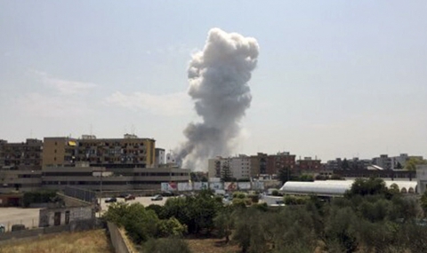 Седем души загинаха при взрив в италианска фабрика за фойерверки - 1