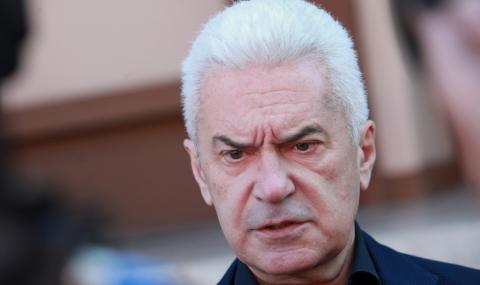 Сидеров: Кабинетът няма да падне, ако премиерът отстрани Каракачанов - 1