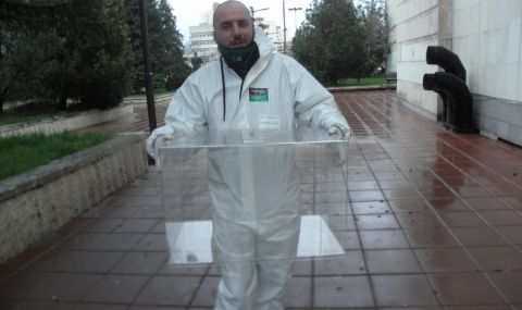 Близо 900 заявления в София за гласуване с подвижна избирателна кутия - 1