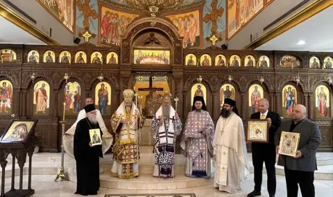 Митрополитите Николай и Антоний отслужиха историческо богослужение за българите в ОАЕ - 1