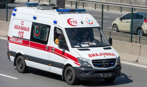 Тежка автобусна катастрофа в Източна Турция, има двама загинали  - 1