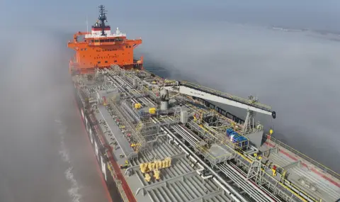 Близо 30 танкера се насочват към Червено море, за да заобиколят Ормузкия проток - 1