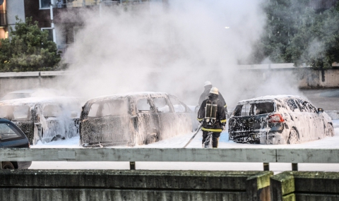 Втори ден размирици в Стокхолм след полицейско убийство - 1