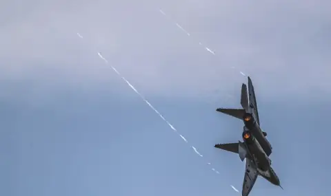 Берлин: Руски изтребител е прелетял над германска военноморска фрегата в Балтийско море - 1