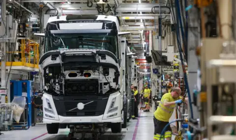 Казахстан ще произвежда камиони Volvo - 1
