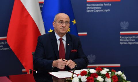 Полша подписа дипломатическа нота с искане за репарации от Германия за Втората световна война - 1