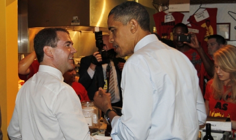 Медведев и Обама разговаряха в Лаос - 1