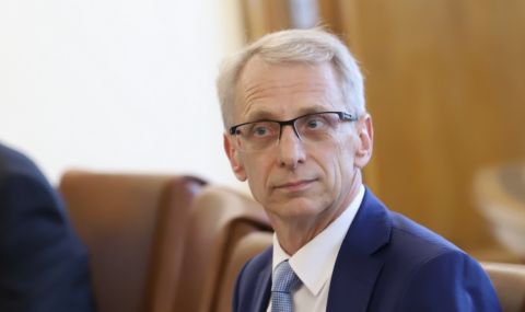 Премиерът Денков ще посети българската палата на международния панаир в Солун - 1