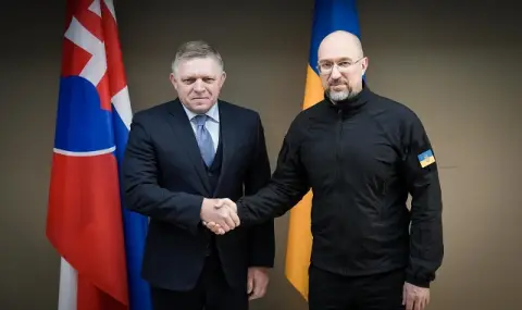 Стратегическа среща в Ужгород! Изгладиха ли острите разногласия Украйна и Словакия - 1