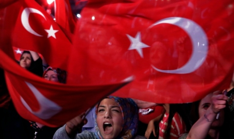 Журналисти попаднаха под прицела на Ердоган - 1