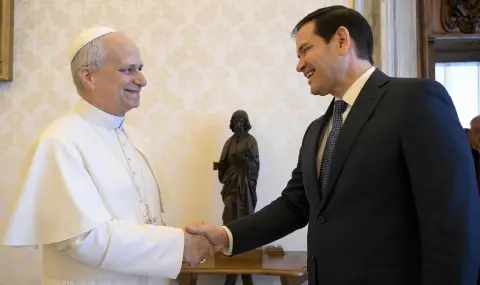 Папа Лъв Четиринадесети прие вицепрезидента на САЩ Джей Ди Ванс на аудиенция - 1