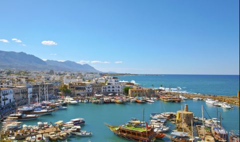 Русия се готви да започне въздушни връзки със Северен Кипър - 1