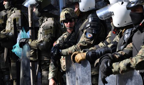 Сблъсъци и ранени: Какво се случва в Косово? - 1