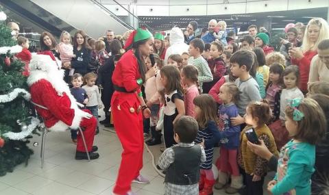 Дядо Коледа кацна на летище „София” - 1