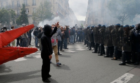 Протести превзеха Париж - 1