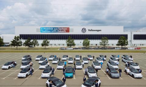 Явно няма връщане назад: Легендарен завод на VW преминава изцяло към производството на електромобили - 1