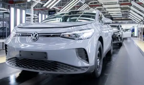 За да спаси електромобилите VW променя имената им - 1