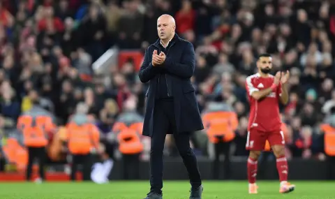 Ливърпул на кръстопът: Извънредна среща и буря от недоволство след тежката загуба от ПСВ - 1