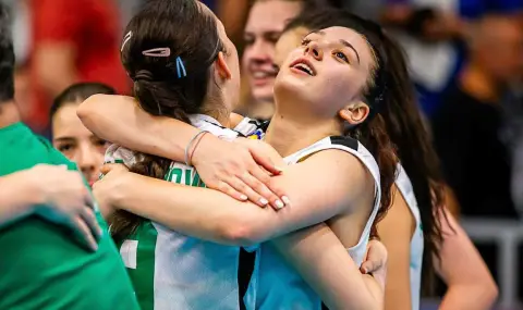 Лъвиците ни поставиха на колене световния шампион, отпразнуваха победата с хоро - 1