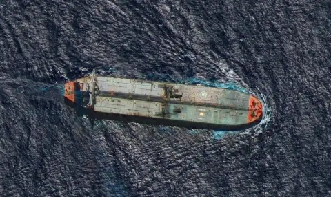 Тръмп: Венецуела ще прехвърли до 50 милиона барела петрол на САЩ за продажба - 1