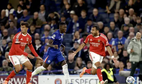 Автогол донесе победата на Челси срещу Бенфика при завръщането на Моуриньо на "Стамфорд Бридж" - 1