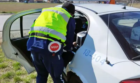 Another drunk driver tried to bribe police officers  - 1