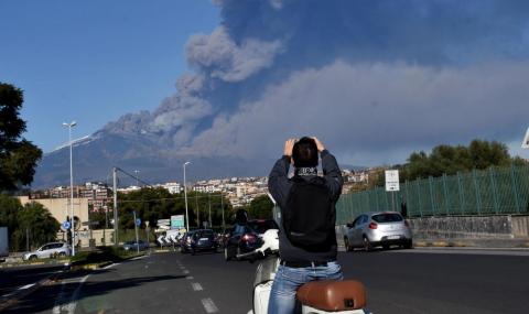 Изригна вулканът Етна (ВИДЕО) - 1