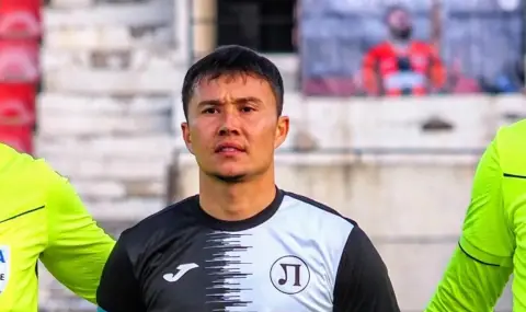 Парвиз Умарбаев преподписа с Локомотив (Пловдив) - 1