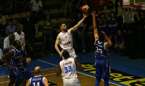 Левски Лукойл е новият шампион на България по баскетбол - 1