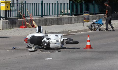 Катастрофа на пътя Карлово- Пловдив. Загинал е моторист  - 1