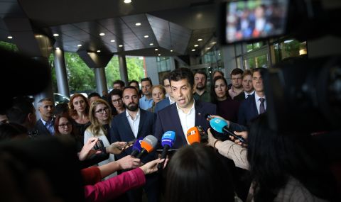 Кирил Петков: Стана ли Радостин Василев стратегически обект, че ДАНС му осигури охрана  снощи в 22 часа? - 1